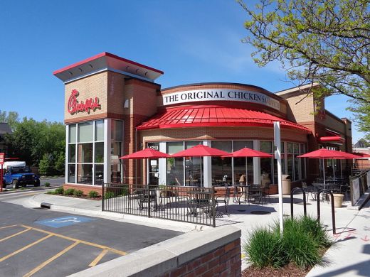 800px-Restaurant_Chick-Fil-A_in_Sugar_House_SLC